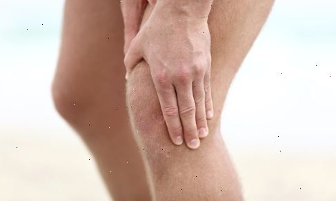 Hvordan vite om du har leddgikt i kneet. Knee leddgikt symptomer tendens til å utvikle seg som tilstanden forverres.