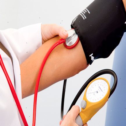 Hvordan finne ut om du har høyt blodtrykk. Ta opp diastolisk blodtrykk (DBP).