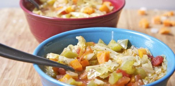 Hvordan å miste vekt på suppe dietter. Spis campbell suppe av ditt valg for lunsj og middag.