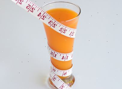 Hvordan å miste vekt med juicing. Kjøpe en juicer.