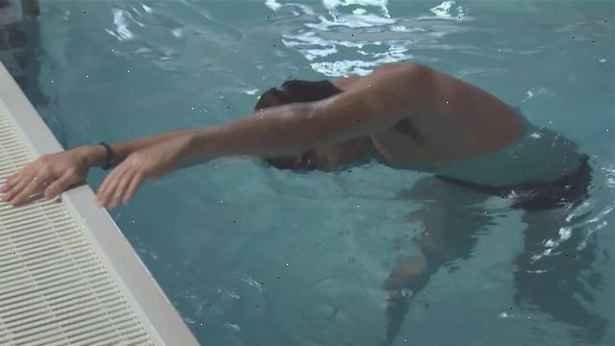 Hvordan lære noen å svømme. Kvitte seg med elevens frykt for vann.