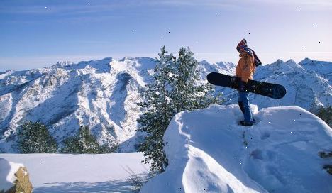 Hvordan gå snowboard. Leie eller kjøpe et snowboard, bindinger, og komfortable, men tettsittende støvler.