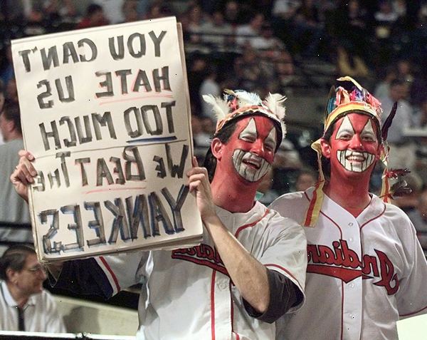 Hvordan være en Cleveland Indians fan. Gjennomgå historien.