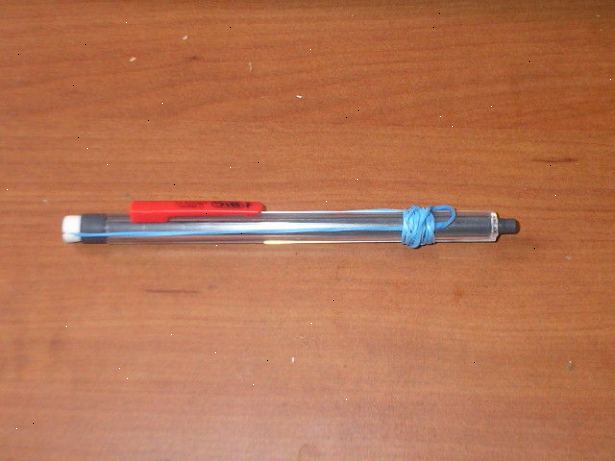 Hvordan lage en BB pistol med en mekanisk blyant. Samle dine materialer.